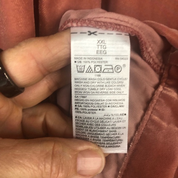 Old Navy Velour Back Button Peasant Top Butterfly Sleeve Blush - Picture 6 of 7